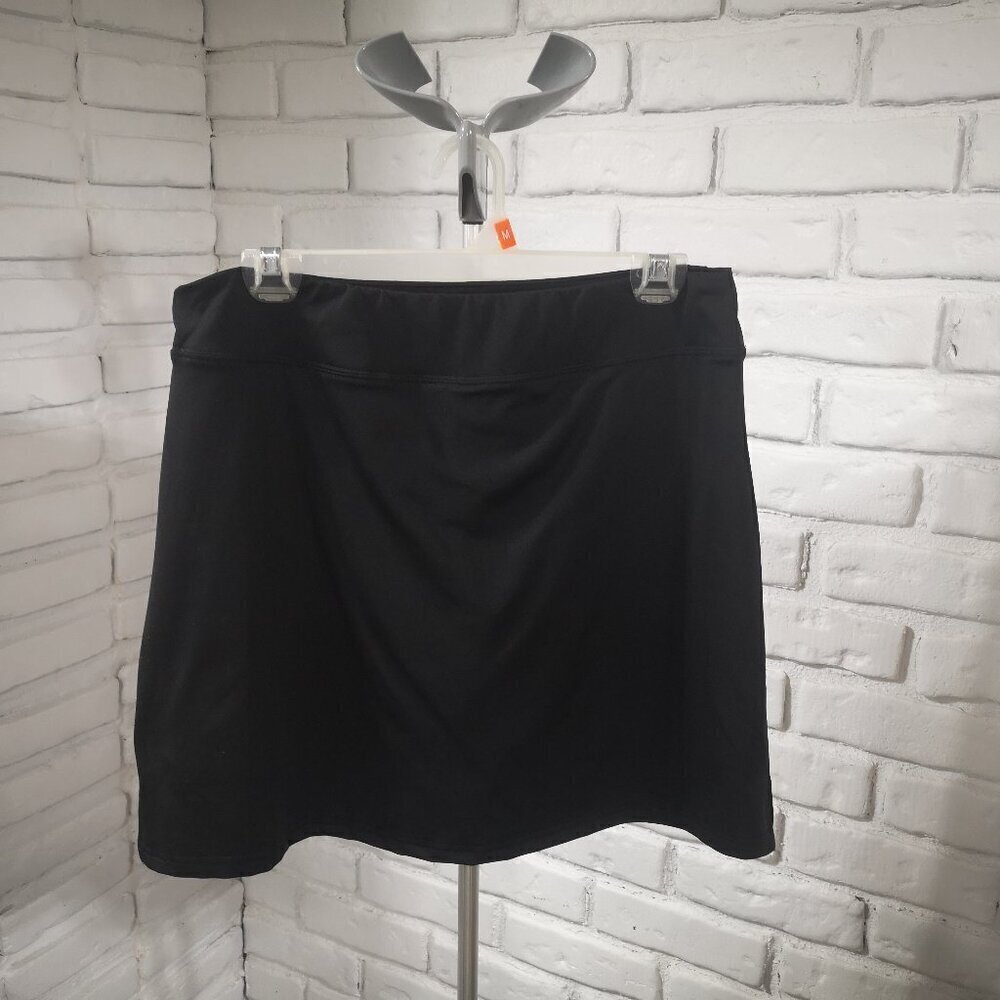 Ekouaer Ladies Size Medium Elastic Waist Black Skorts